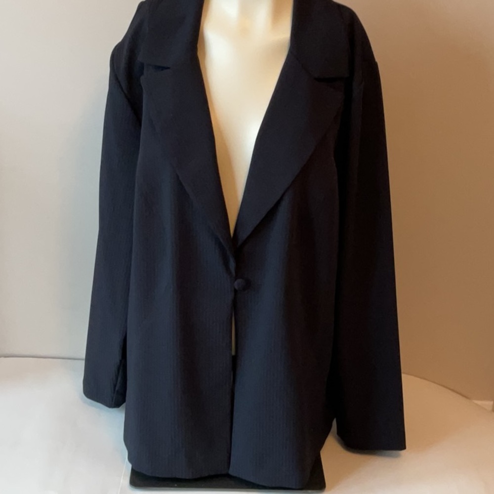 Pennington Single Button Blazer - Picture 2 of 11